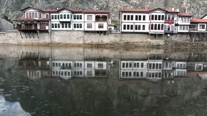 'Amasya’nın gerdanlığı' Yeşilırmak’ın yüzeyinde kirlilik oluştu