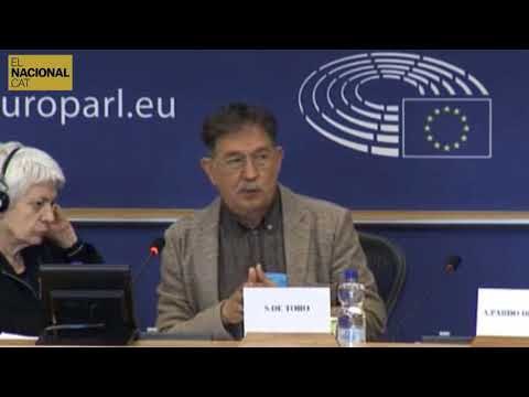 Suso de Toro: El mundo pudo ver la resistencia cívica catalana, los españoles, no