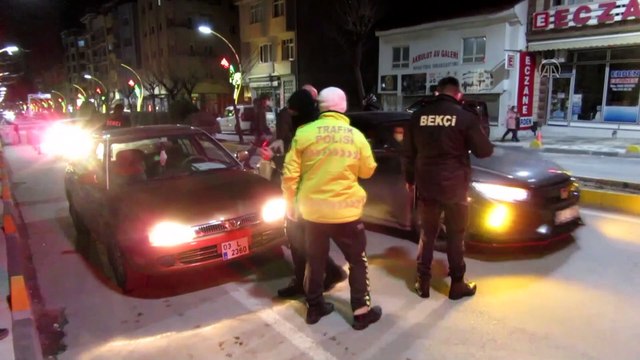 AFYONKARAHİSAR - Sandıklı'da polis ekiplerinden trafik denetimi