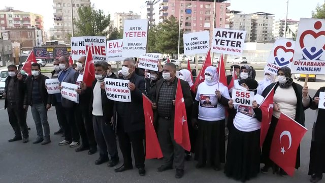 Diyarbakır annelerinden evlat nöbetinin 555'inci gününde 'Teröre Lanet' yürüyüşü