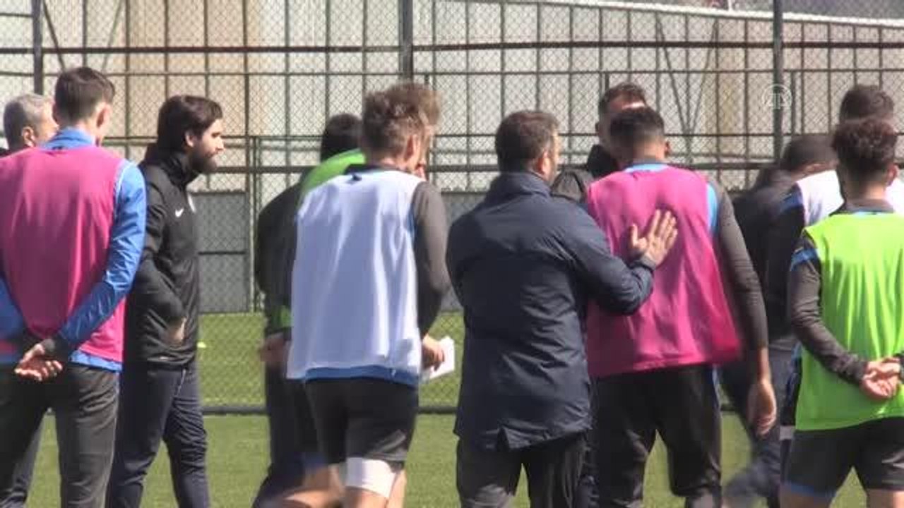 Bülent Uygun, Çaykur Rizespor'daki görevine galibiyetle başlamak istiyor