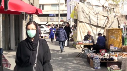 TAHRAN - İran'da halk Kovid-19'a karşı aşılamanın yavaş ilerlemesinden şikayetçi