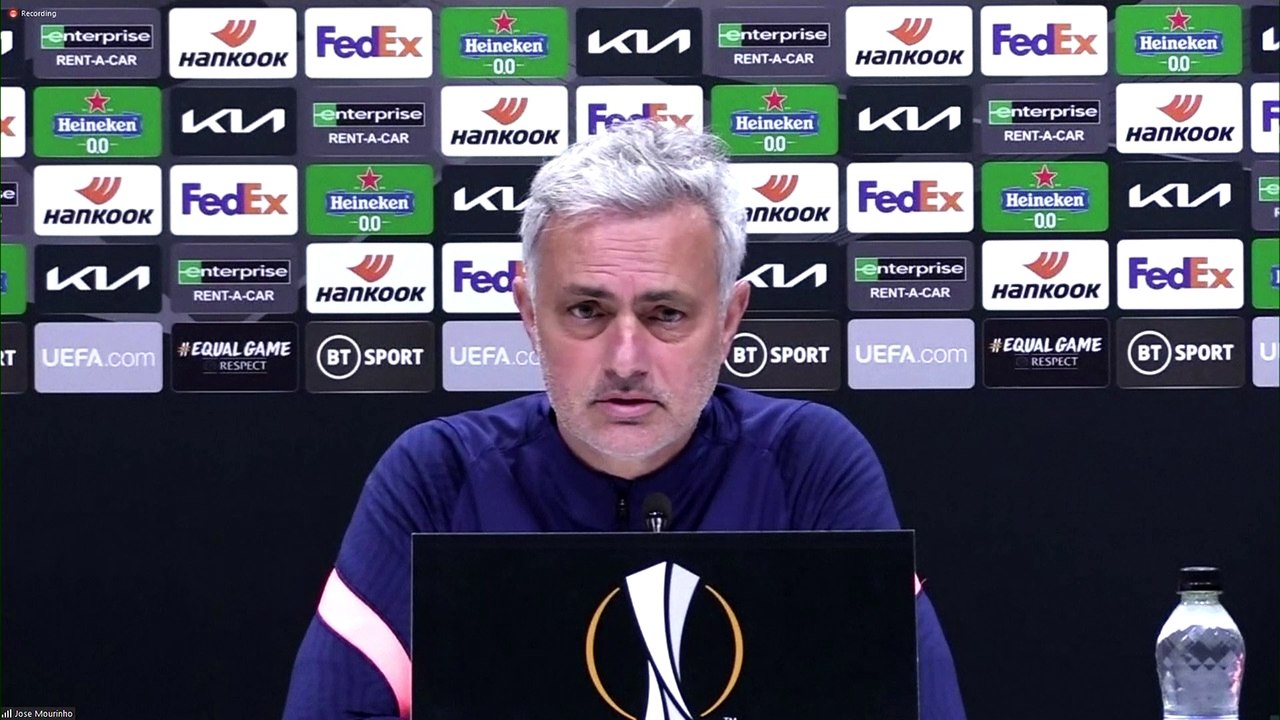 Why Referee  Andre Marriner was laughing at Jose Mourinho's chat with Gareth Bale during Palace win