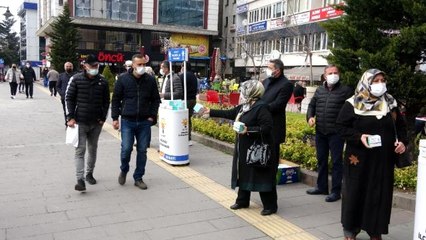 Vatandaşlara kandil simidi dağıtıldı