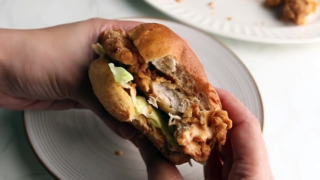 انسوا كنتاكي و جربوا وصفتي للدجاج المقلي المقرمش! Fried Chicken