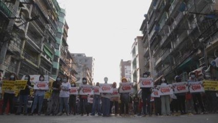 Cerco militar a huelguistas y arrestos masivos de manifestantes en Birmania