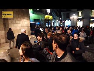 Crits d'unitat en la sortida de Sabrià i el president Torra