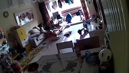 Şarjdayken bomba gibi patladı!