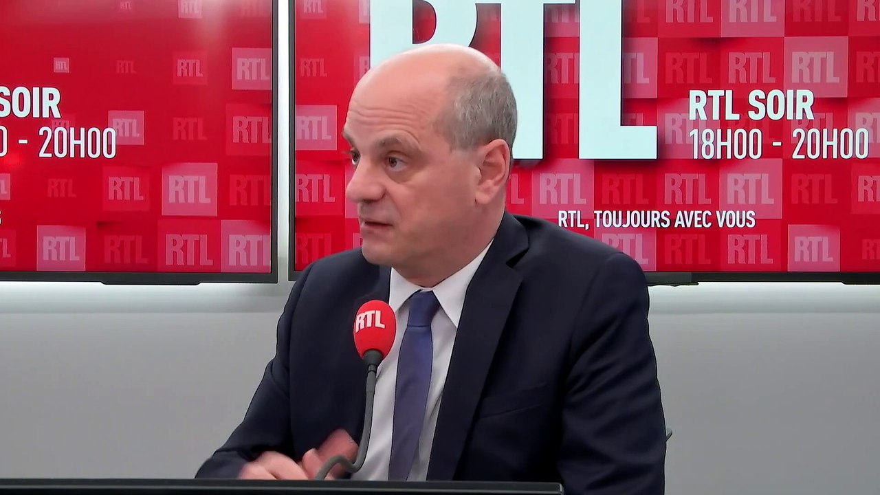 Réseaux sociaux : "Le cyber harcèlement s'aggrave" regrette Jean-Michel Blanquer