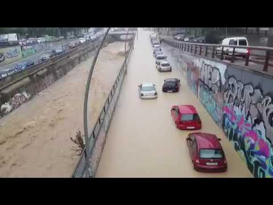Inundacions a Terrassa a la Ronda de Ponent