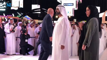 Sheikh Mohammed meets delegates at Arab Media Forum