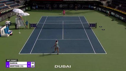 Dubaï - Mertens domine Garcia