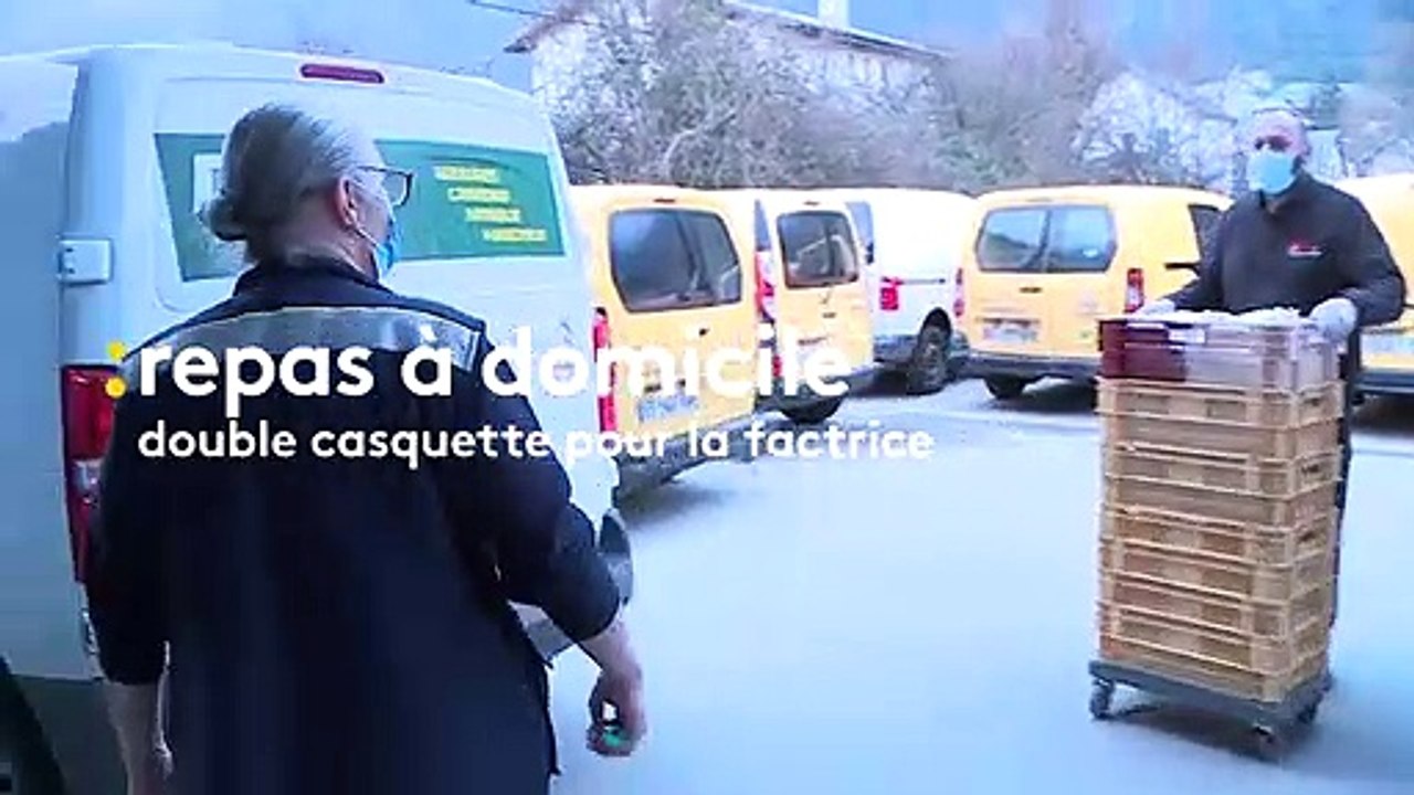À Bourg-d'Oisans en Isère, La Poste livre des repas aux personnes isolées