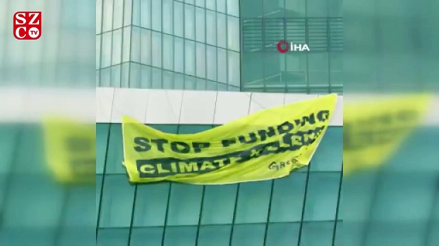 Greenpeace aktivistleri, Avrupa Merkez Bankası’nın çatısına paraşütle indi