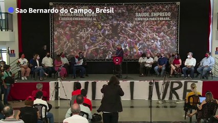 Brésil: Lula fustige les "décisions imbéciles" de Bolsonaro sur le Covid
