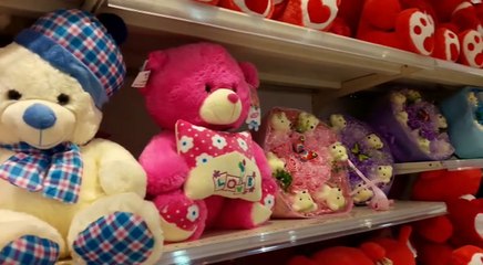 Valentine's Day shopping in Dubai