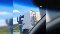 Ölümüne amansız takip... Eşinin ölümüne neden olan kamyonun kaçmaması için tam 32 kilometre kapıda asılı kaldı