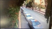 Kadıköy'de güpegündüz arabanın camını patlatıp, hırsızlık yaptı