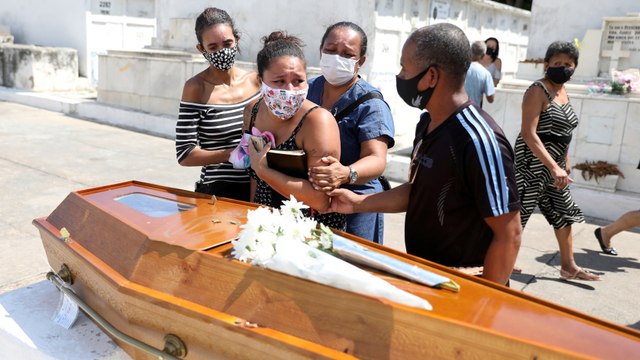 Brazil hits new daily COVID deaths record as crisis escalates