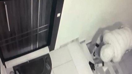 İZMİR VE MANİSA'DA DA DOLANDIRICILIKTAN ARANAN ŞÜPHELİ, AVCILAR'DA YAKALANDI