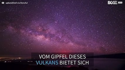 Atemberaubendes Zeitraffervideo des Sternenhimmels