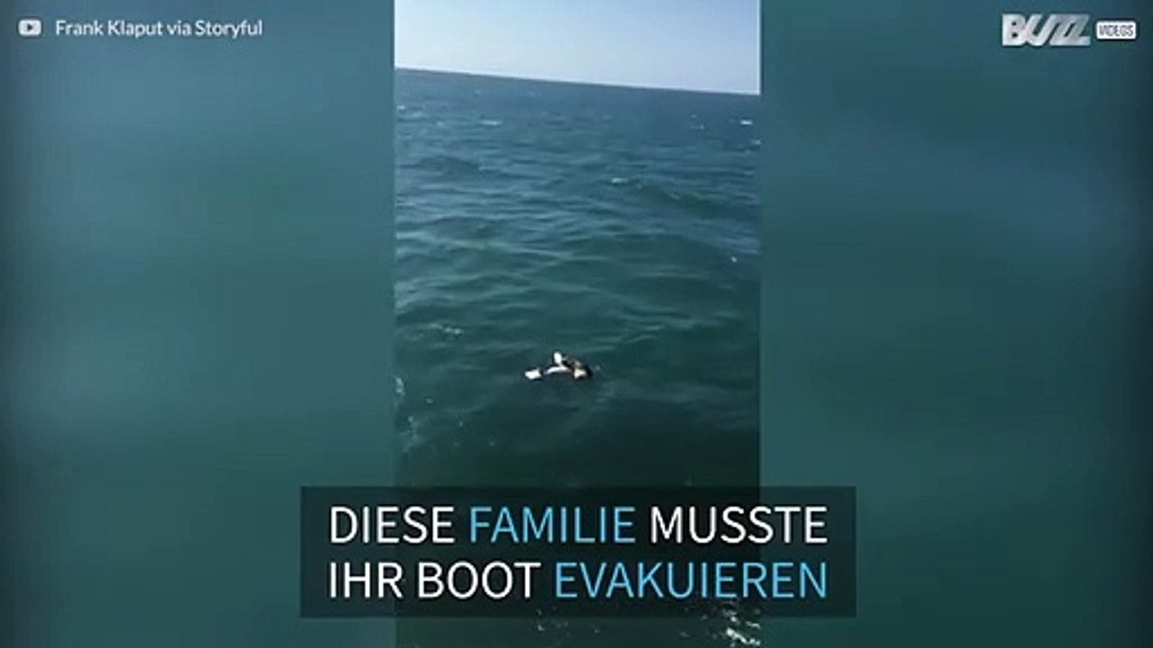 Familie auf hoher See gerettet, nachdem Boot Feuer fing