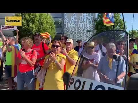 MANIFESTACIÓ A ESTRASBURG | Crits de llibertat als exteriors del Parlament