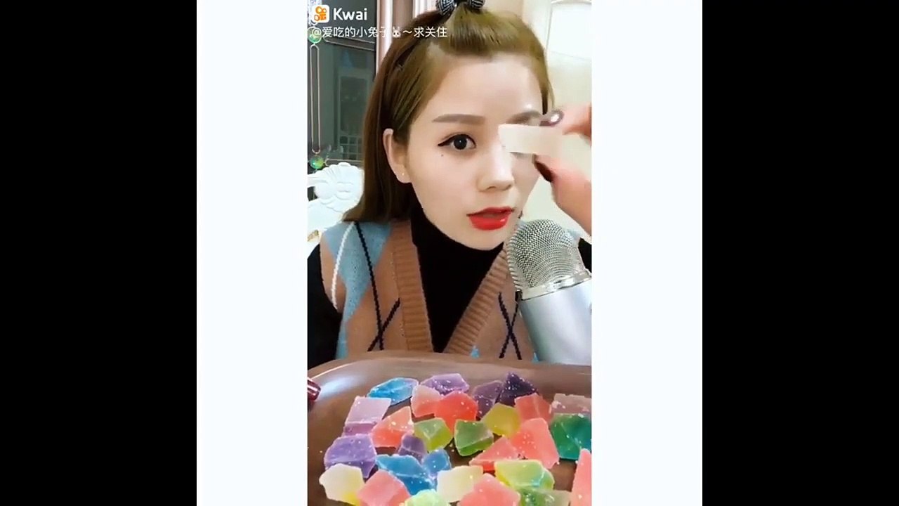 Women in China are Eating ICE for This Bizarre Reason