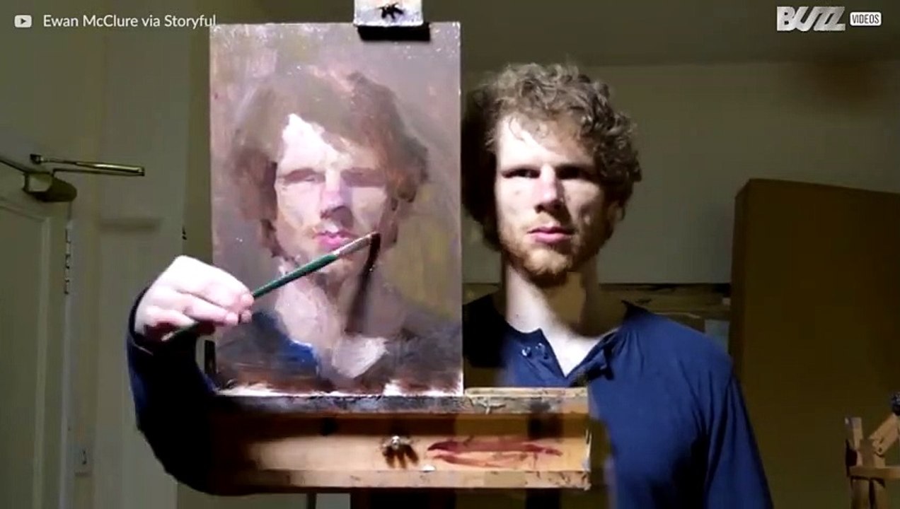 Artist creates self-portrait using mirror technique