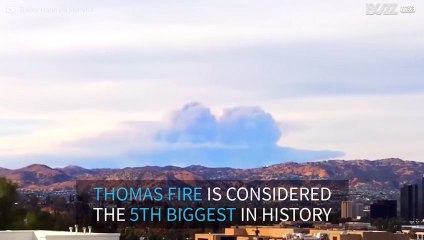 Time-lapse shows huge cloud of smoke in California
