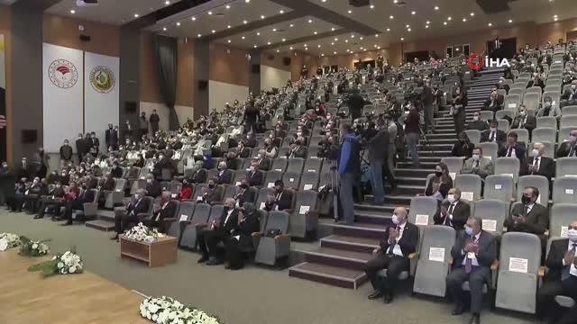 Son dakika haber... Bakan Pakdemirli: 2021 yılında 33 helikopter, 5 uçak, 4 İHA ile ilk defa 4 insansız helikopter ve tank kullanmayı hedefliyoruz