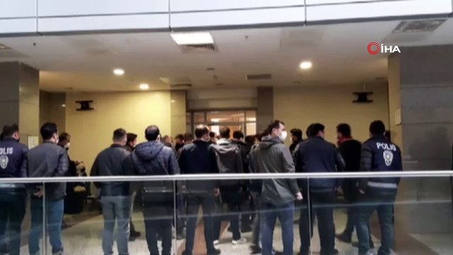 Çağlayan Adliyesi’nde intihar girişimi.. Başsavcı şahsı ikna etti