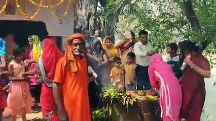 महाशिवरात्रि पर दूधेश्वर नाथ मंदिर में श्रद्धालुओं की उमड़ी भीड़