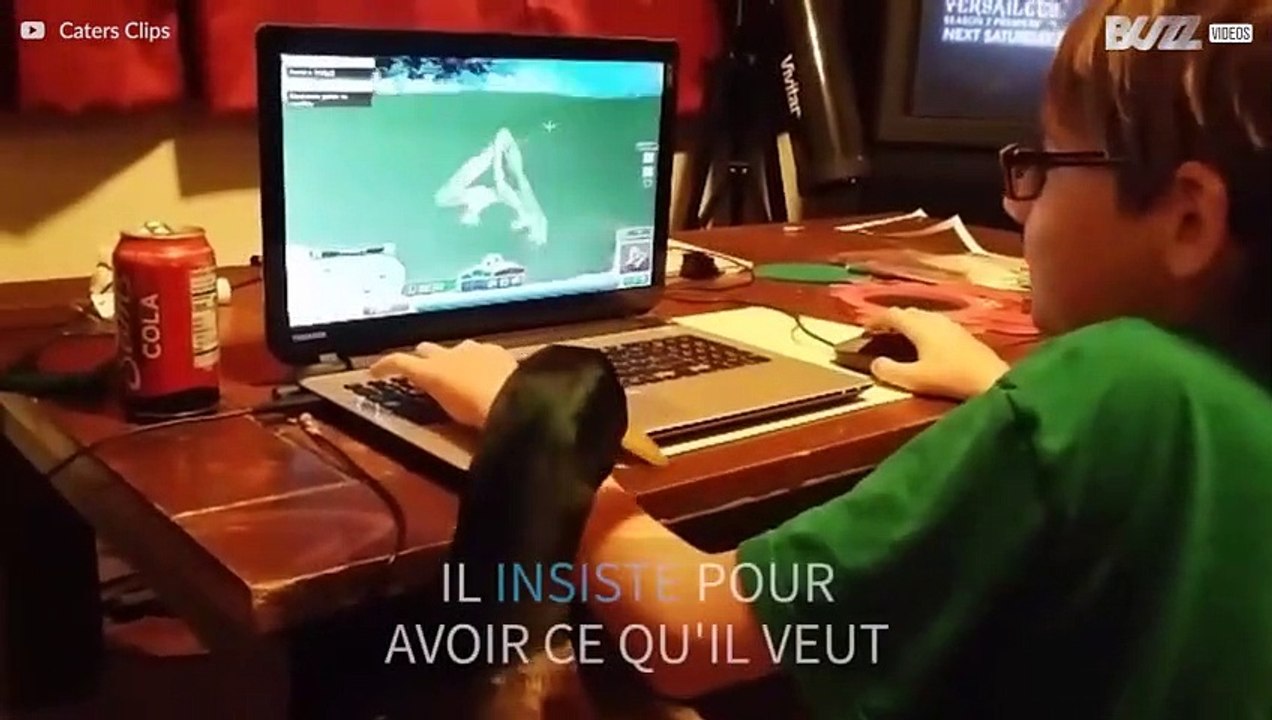 Ce canard veut un bisous avant d'aller au lit