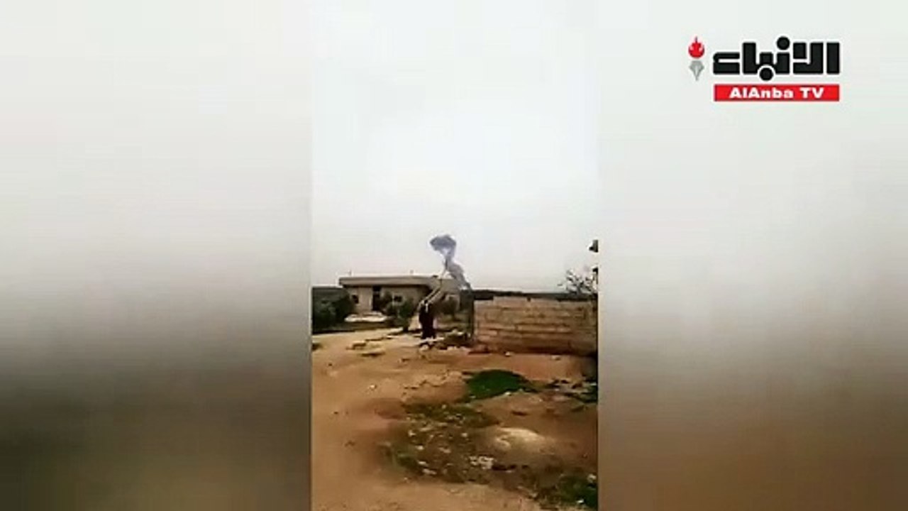النظام يصعد غاراته على سراقب ومقتل طيار روسي بعد إسقاط طائرته