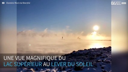 Une brume majestueuse recouvre ce lac américain