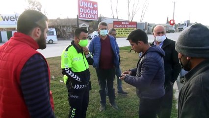 Kırmızı ışık ihlali yapan aracın çarptığı sürücü otomobilde sıkıştı