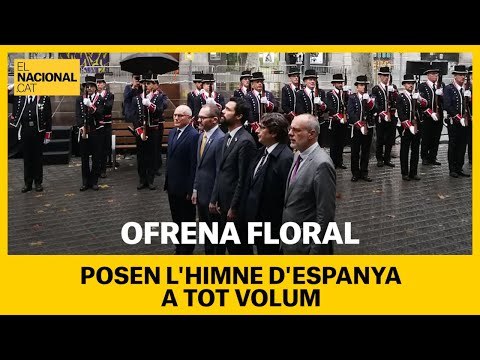 Posen a tot volum l’himne d'Espanya mentre el Govern fa l’ofrena floral