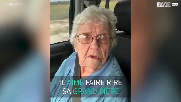 Son petit-fils lui raconte une blague osée et elle part en fou-rire