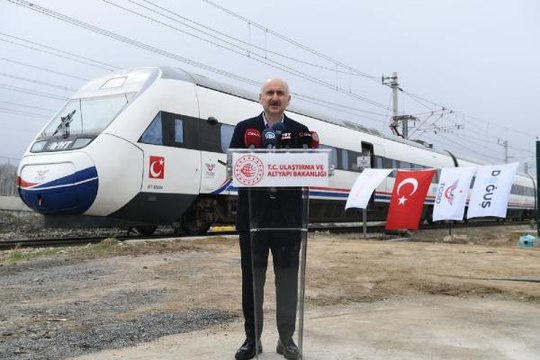 Bakan Karaismailoğlu: Ankara-Sivas YHT hattı haziranda hizmete girecek