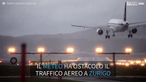 Spaventoso atterraggio a Zurigo a causa della tempesta