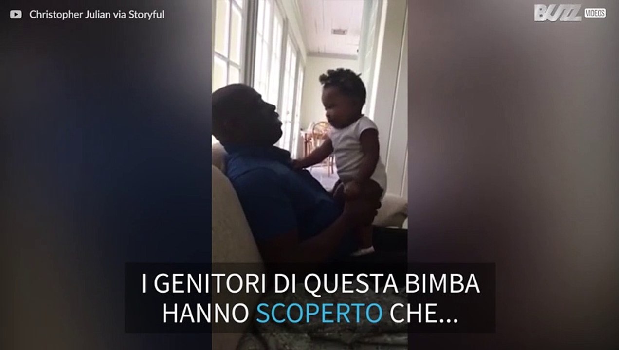 Bimba reagisce alla parola 'alleluia' in modo peculiare