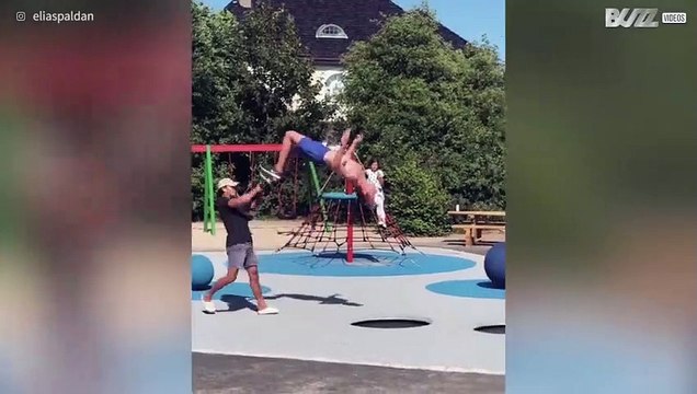 Chi ha detto che i parchi gioco sono solo per bimbi?