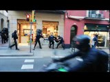 Tensió entre manifestants i Mossos d'Esquadra a Gràcia