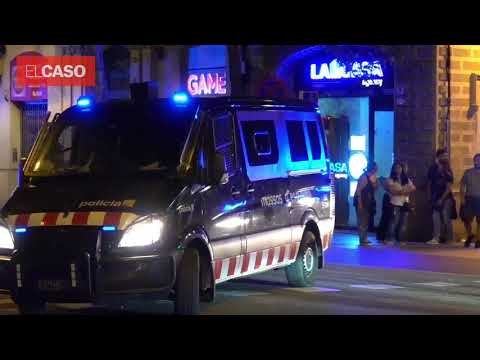 Els mossos comencen a marxar de la manifestació okupa de Sants