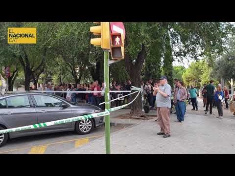 Crits de 'llibertat' davant el domicili d'un dels independentistes detinguts