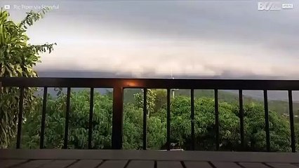 恐ろしい嵐を撮影したタイムラプス映像