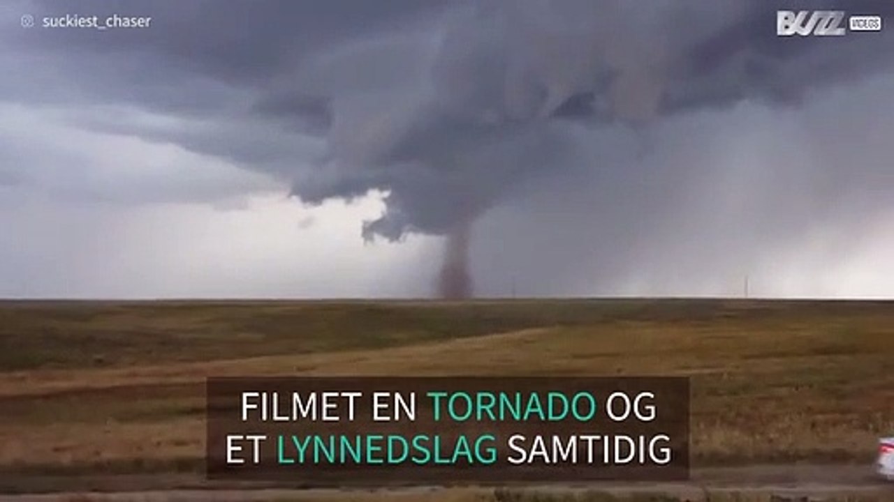 En mann fra Wyoming filmer tornadoen samtidig som lynet slår ned