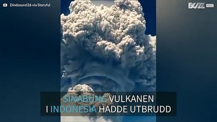 Stor askesky fra Sinabung vulkanen, Indonesia