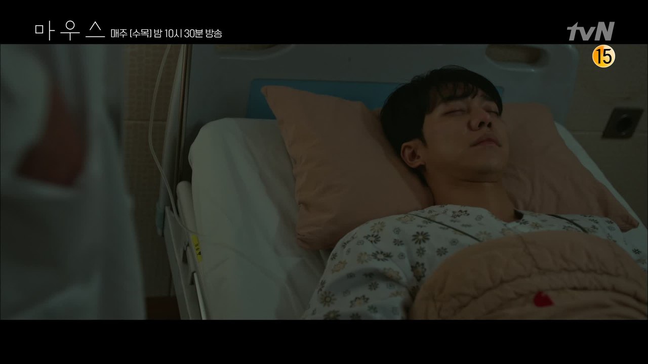 이승기의 병실에 온 권화운! 주사기를 꽂으려는 순간 들이닥친 사람?!